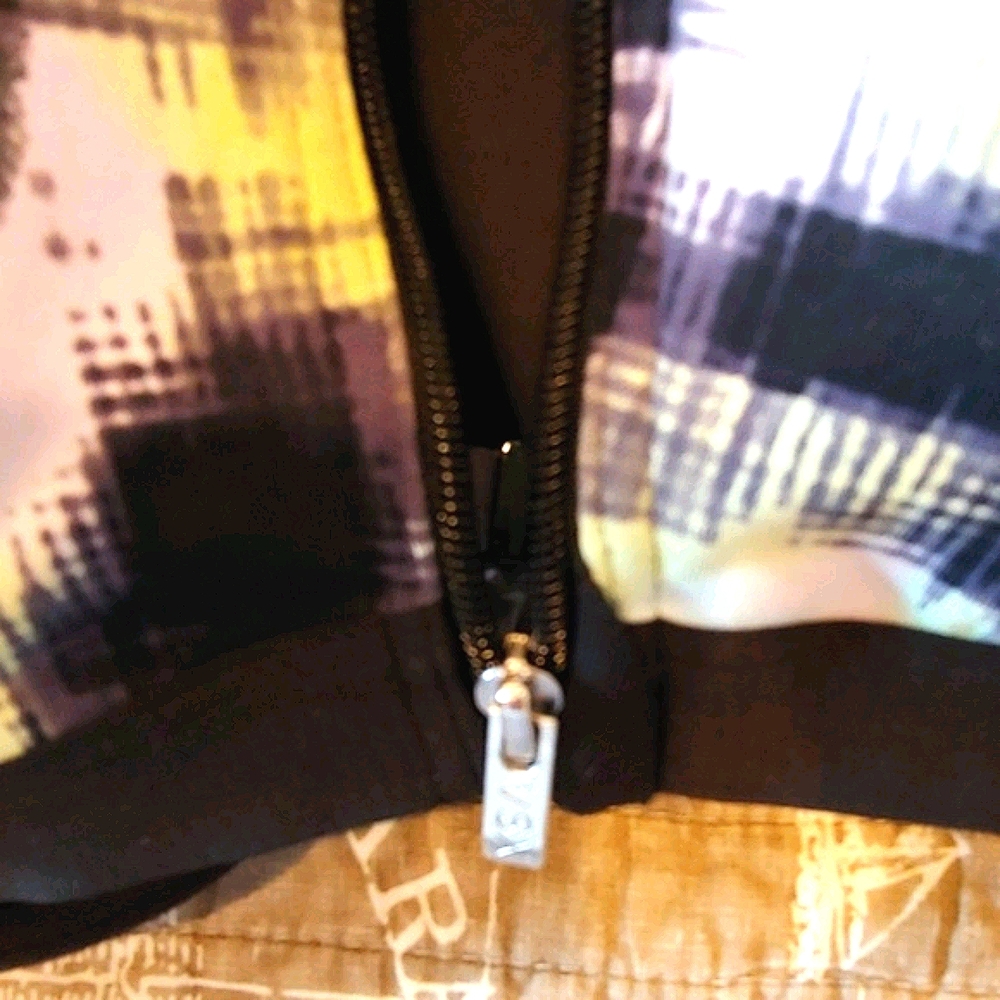 Victoria Secret Frount Closure X Sport Bra - Picture 6 of 6